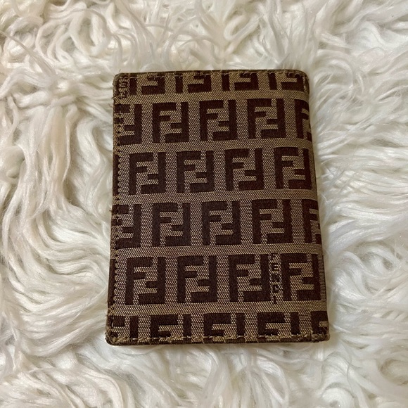 Authentic Vintage Fendi Zucchino Bifold Wallet - Picture 7 of 11